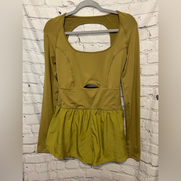 NWOT FP Movement Righteous Long Sleeve Runsie - Olive Green- Size Medium - Picture 6 of 17